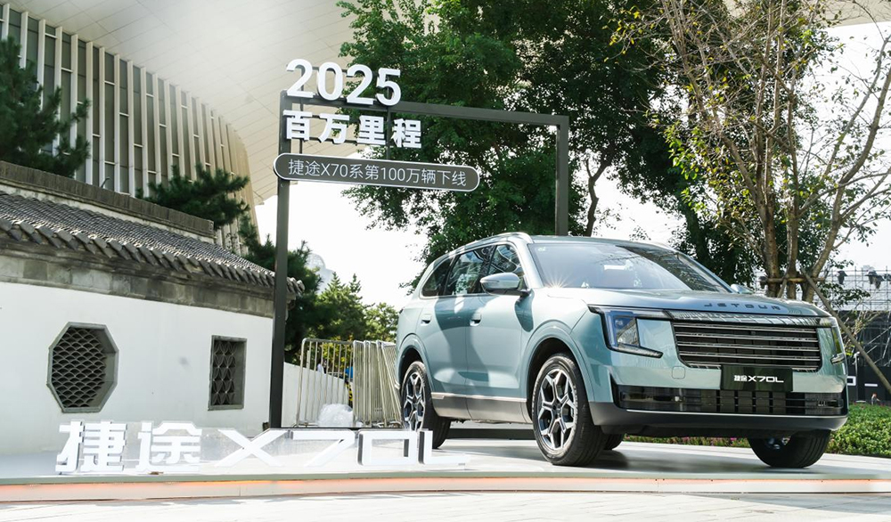 中国每卖出3台自主燃油大7座SUV，就有一台是···