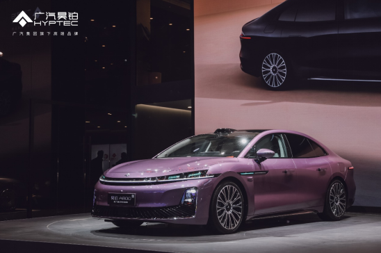 华系双智旗舰轿车 广汽昊铂A800内饰首发，为高速L3商用冲刺