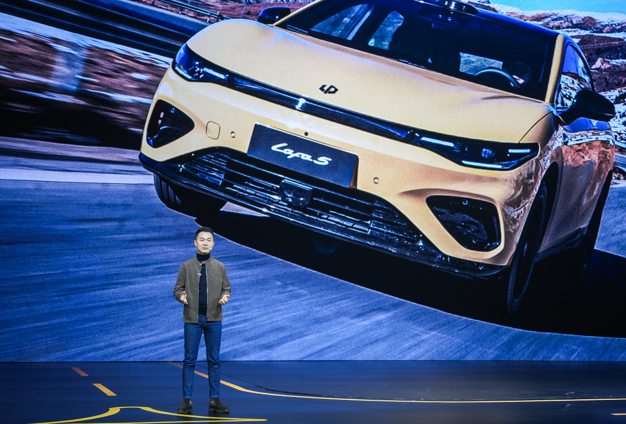 曹力：Lafa5为锚 2026零跑冲击百万销量